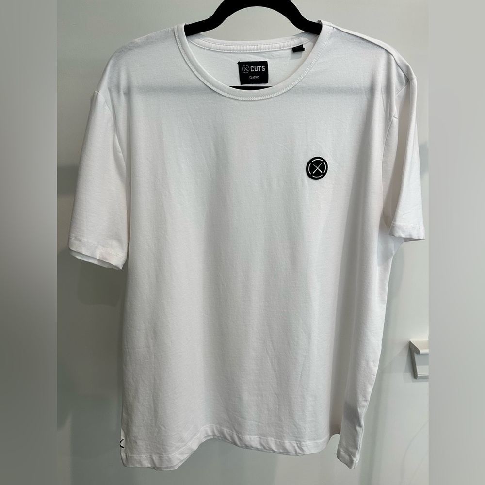 Dak Prescott Owned White Men's Cut Classic Tee.
White- Men’s XL